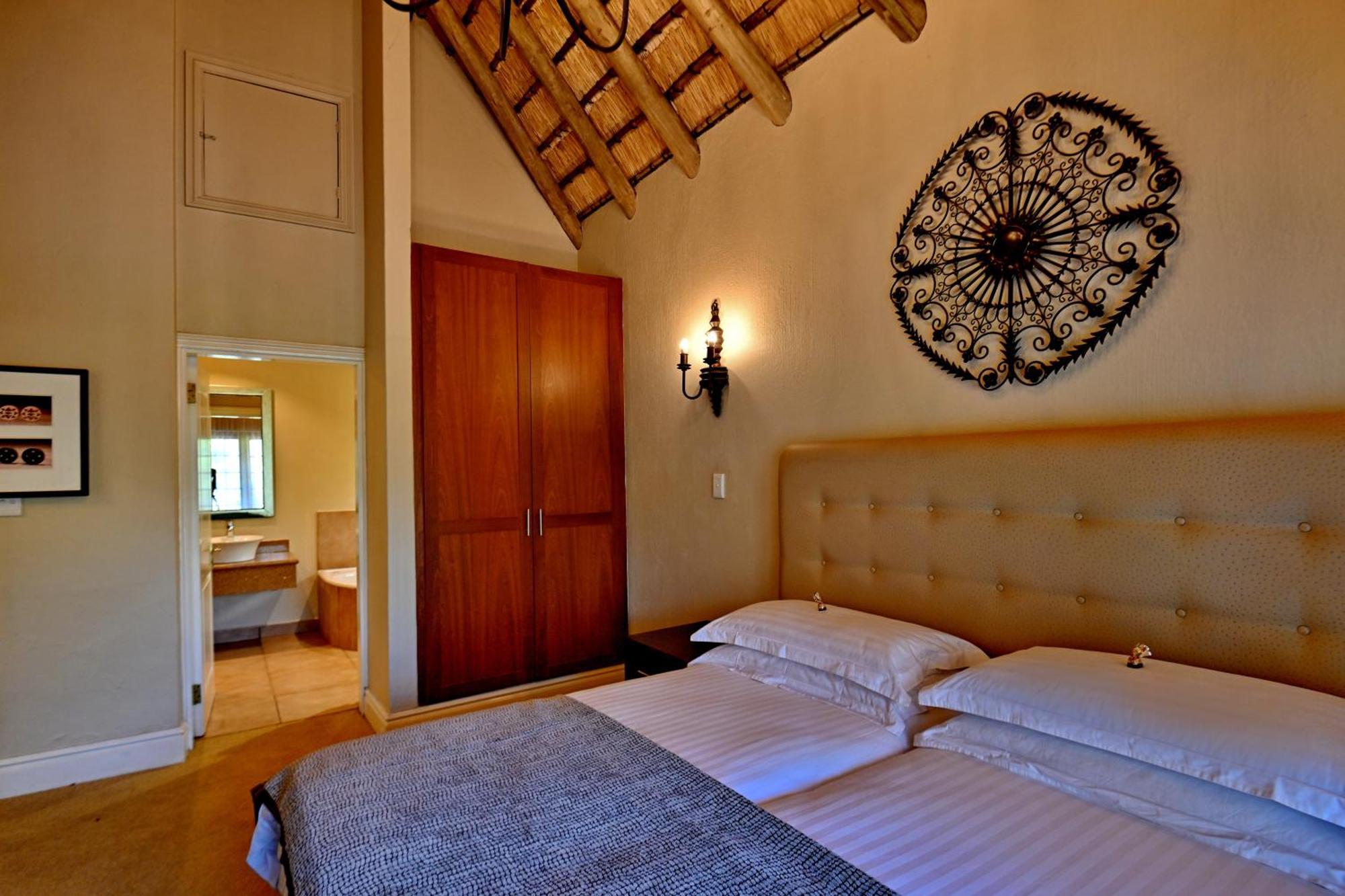 Champagne Valley Champagne Castle Hotel חדר תמונה