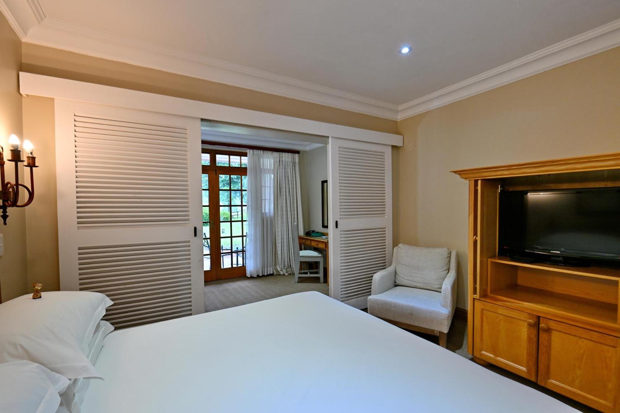 Champagne Valley Champagne Castle Hotel חדר תמונה